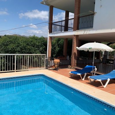piscina + fachada